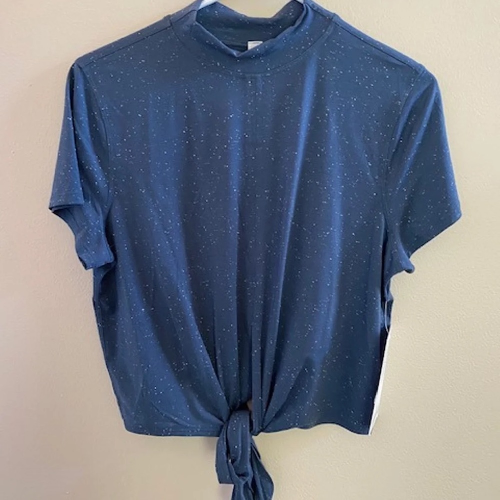 LULULEMON NWT SHORT SLEEVE